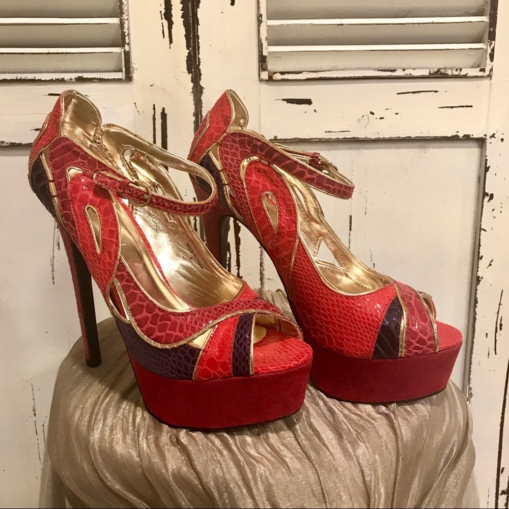 BEBE Clarissa platform heels